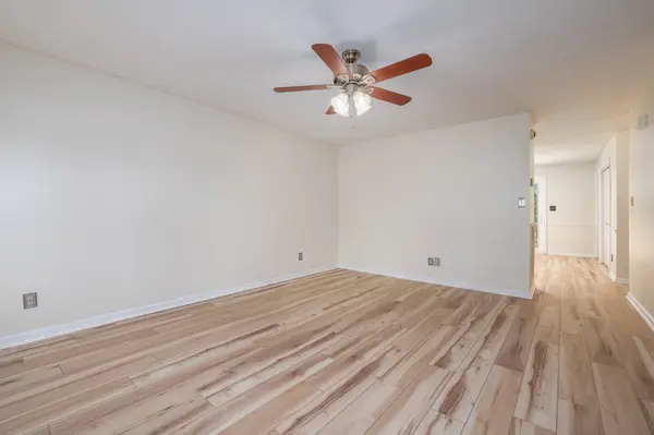 918 Hedge Apple Dr, Clarksville, TN 37040