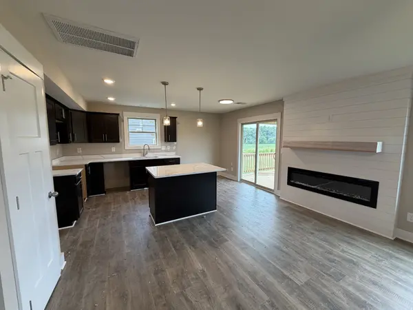 321 Cardinal Creek, Clarksville, TN 37040