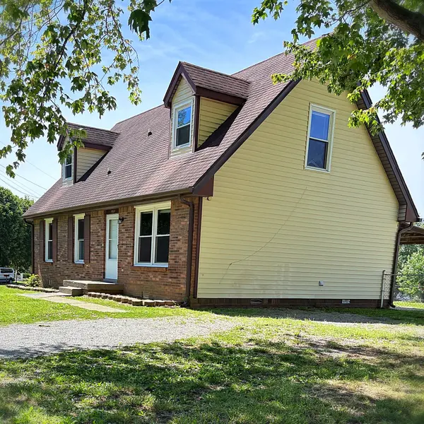 404 Carter Rd, Clarksville, TN 37042