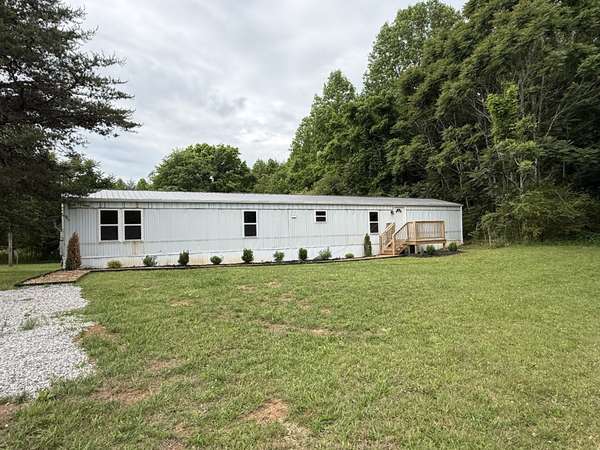 8149 McMinnville Hwy, Doyle, TN 38559
