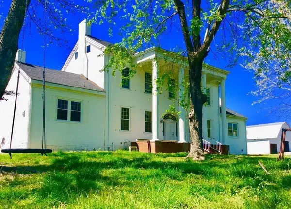 899 Messenger Rd, Sparta, TN 38583