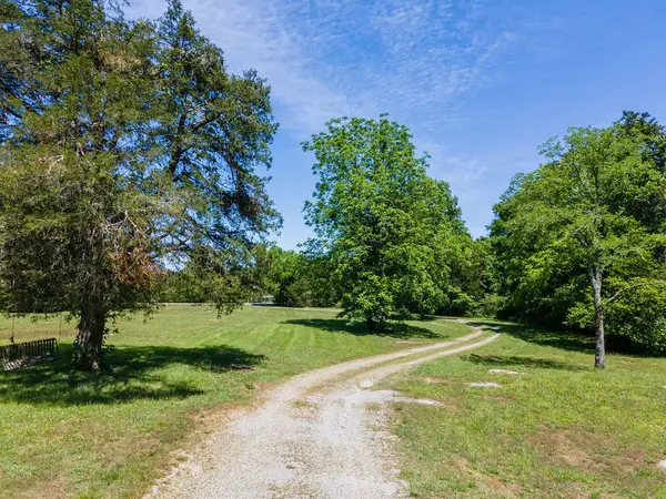 2198 Franklin Pike, Lewisburg, TN 37091