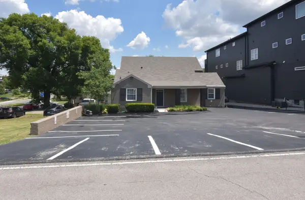 2702 Greystone Rd, Nashville, TN 37204
