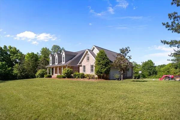 2440 Maple Grove Rd, Dickson, TN 37055