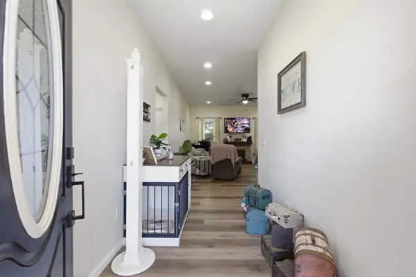 208 Avalon Dr, Paris, TN 38242