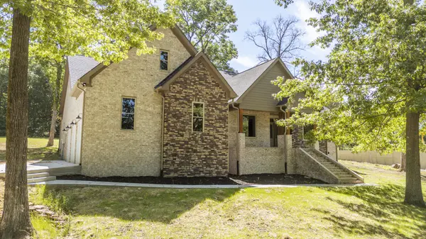 621 Bradley Ln, Bath Springs, TN 38311
