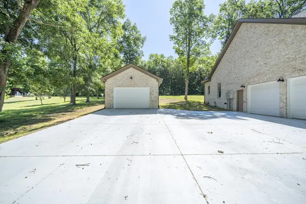 621 Bradley Ln, Bath Springs, TN 38311