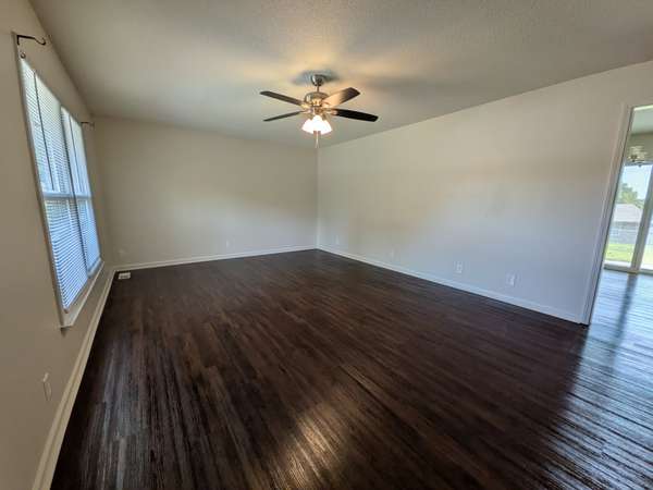 809 Margret Dr, Clarksville, TN 37042
