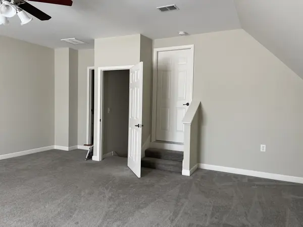 215 Stoners Glen Ct, Hermitage, TN 37076
