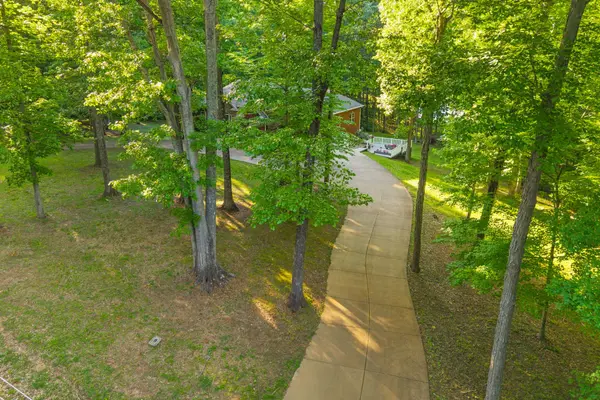 118 Periwinkle Hill Rd, Cadiz, KY 42211