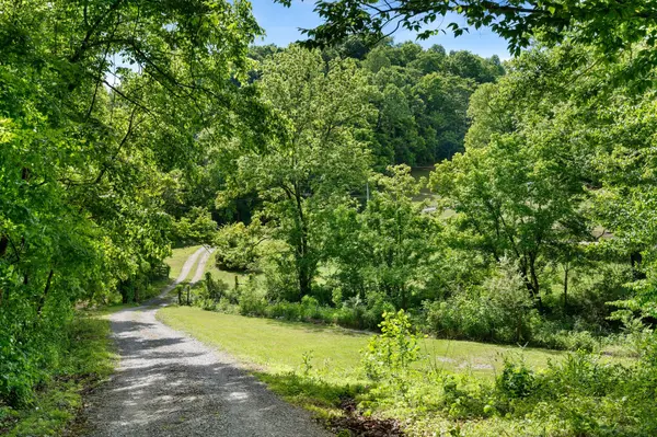 2943 Kerr Hill Rd, Lynnville, TN 38472