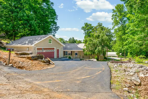 384 Ferrell Cir, Cadiz, KY 42211