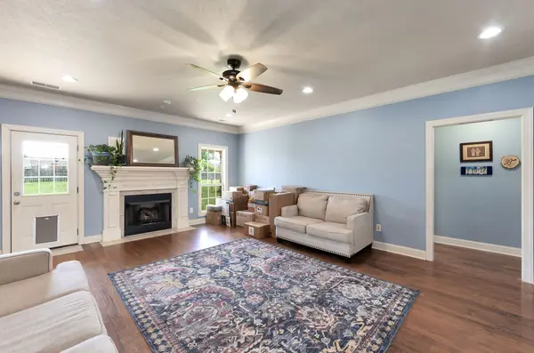 100 Mary Kate Ln, Henderson, TN 38340
