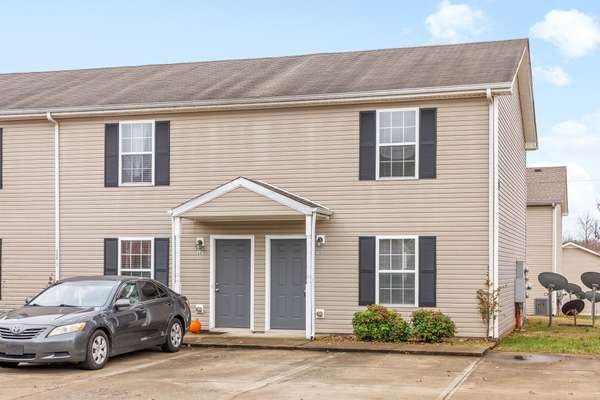 249 Executive Ave #1B, Clarksville, TN 37042