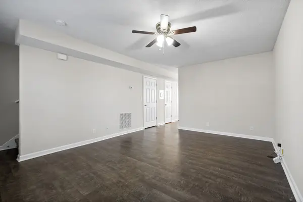 249 Executive Ave #1B, Clarksville, TN 37042
