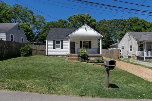 2133 Rosemary Ln, Nashville, TN 37210