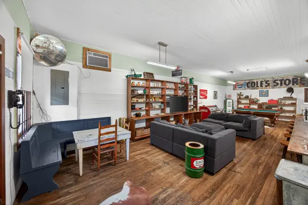 11710 Nashville Hwy, Baxter, TN 38544