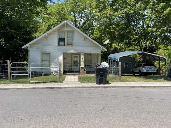 1118 Georgia Avenue, Athens, TN 37303