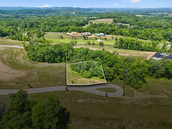8386 Six String Drive, College Grove, TN 37046