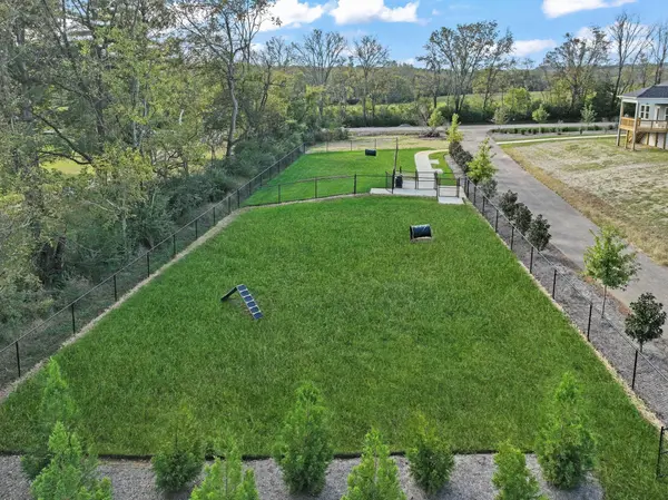 3003 Sharpstone Court, Columbia, TN 38401