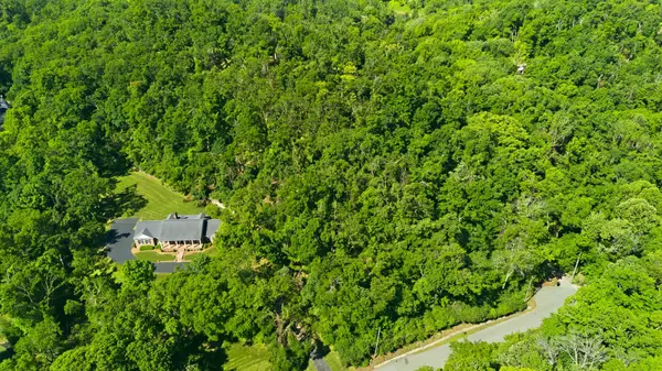 3 Saint James Pl, Nashville, TN 37215