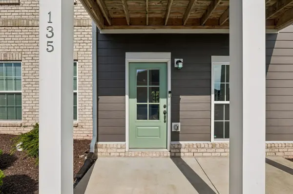 135 Harvard Dr, Gallatin, TN 37066