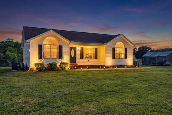 148 Rileys Bend Rd, Lynchburg, TN 37352