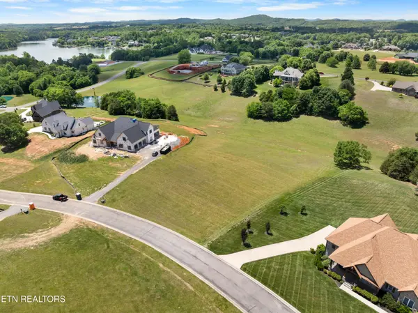 36 Thunder Ridge, Vonore, TN 37885