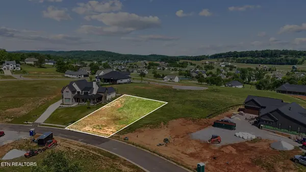 551 Firefly Drive, Loudon, TN 37774