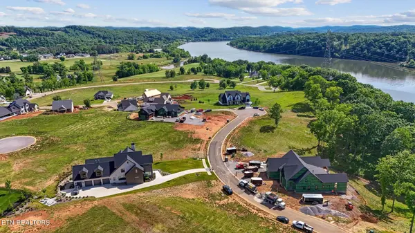 551 Firefly Drive, Loudon, TN 37774