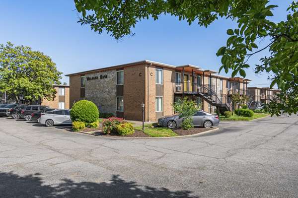 3600 Hillsboro Pike #C9, Nashville, TN 37215