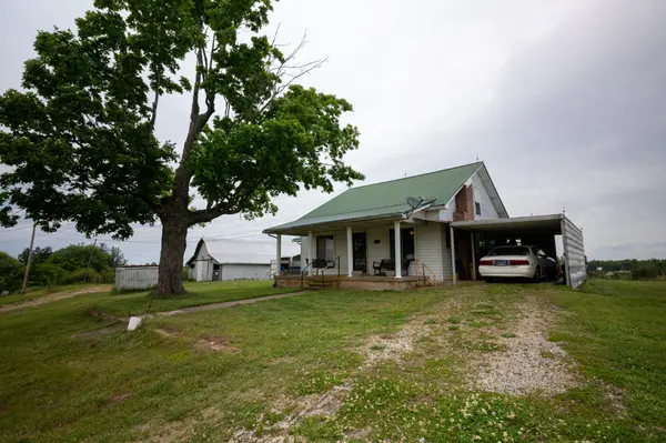 1496 S Bunker Hill Rd, Sparta, TN 38583