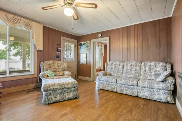 1496 S Bunker Hill Rd, Sparta, TN 38583