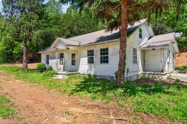 2176 Jennings Creek Hwy, Whitleyville, TN 38588