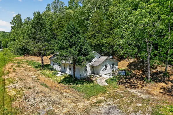 2176 Jennings Creek Hwy, Whitleyville, TN 38588
