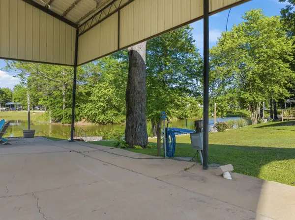 0 Jakes Point, Decaturville, TN 38329