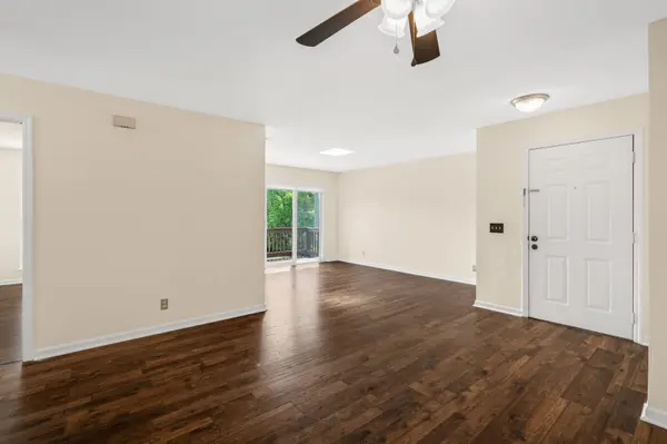 172 Brooke Castle Dr, Hermitage, TN 37076