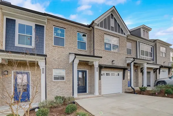 165 Rothwood PVT Drive, Hendersonville, TN 37075