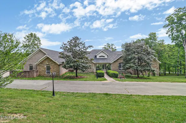 310 Old Stagecoach Place, Crossville, TN 38571