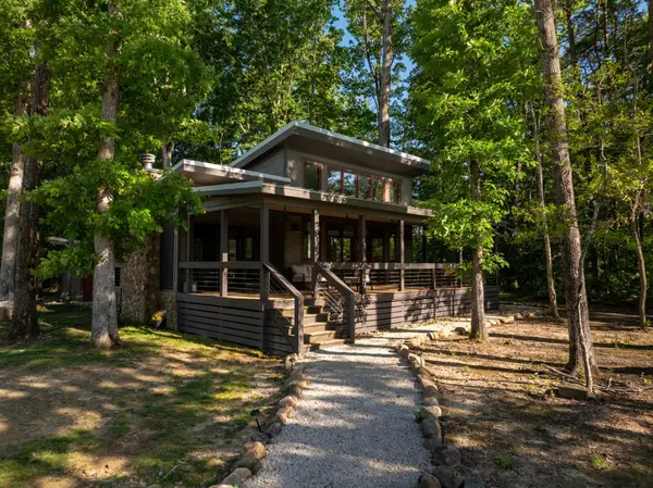 51 Acorn Cv, Tracy City, TN 37387