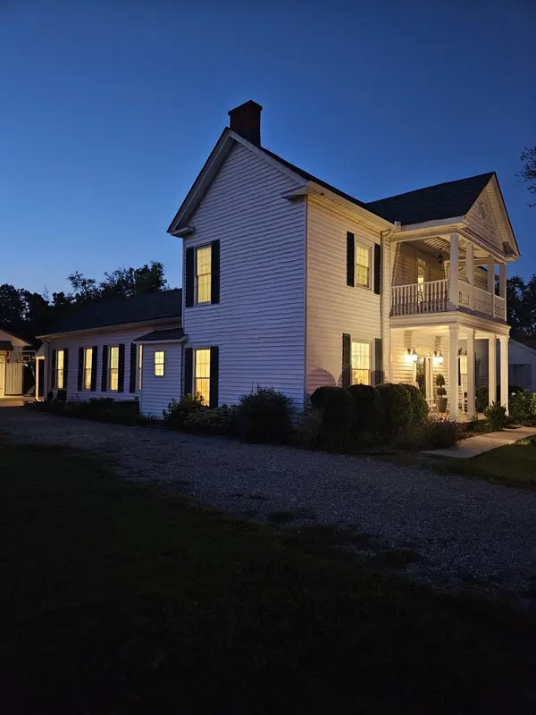 314 4th Ave #NW, Winchester, TN 37398