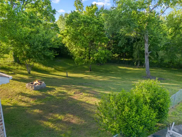 105 Bellamy Ct, Clarksville, TN 37043