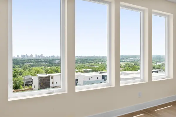 2156 Summitt Ave, Nashville, TN 37218