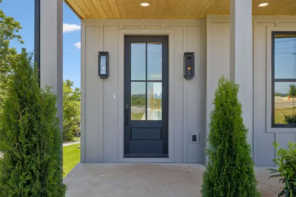 2160 Summitt Ave, Nashville, TN 37218