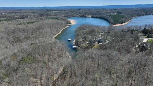 28 Old Eastbrook Road, Estill Springs, TN 37330