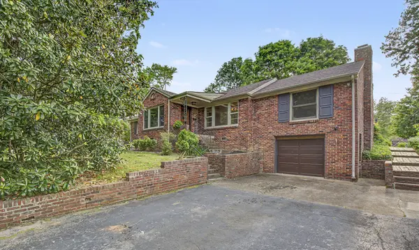 208 Trahern Ln, Clarksville, TN 37040