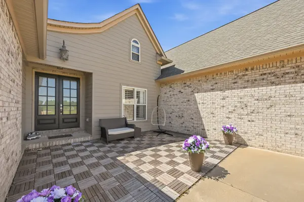 300 Rivers Edge Dr, Bath Springs, TN 38311