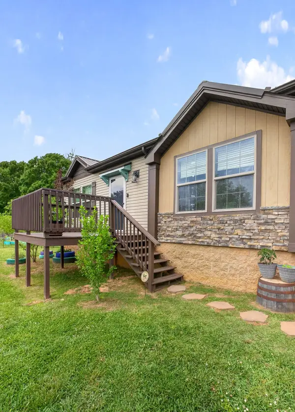 160 Apple Blossom ln, Rock Island, TN 38581