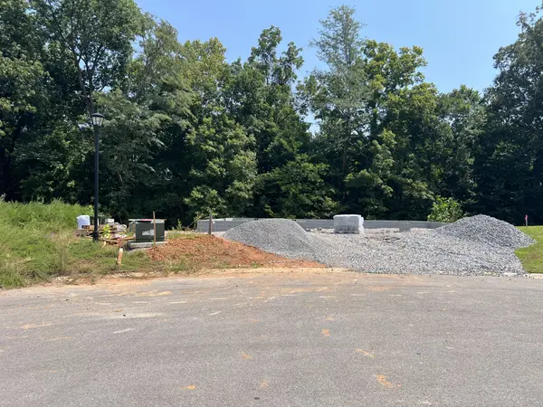 661 Eva Agnes Ave, Clarksville, TN 37042