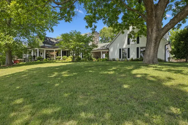 4929 Snow Creek Rd, Santa Fe, TN 38482